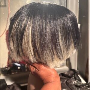 Stylish Black and Blonde Women's Wig